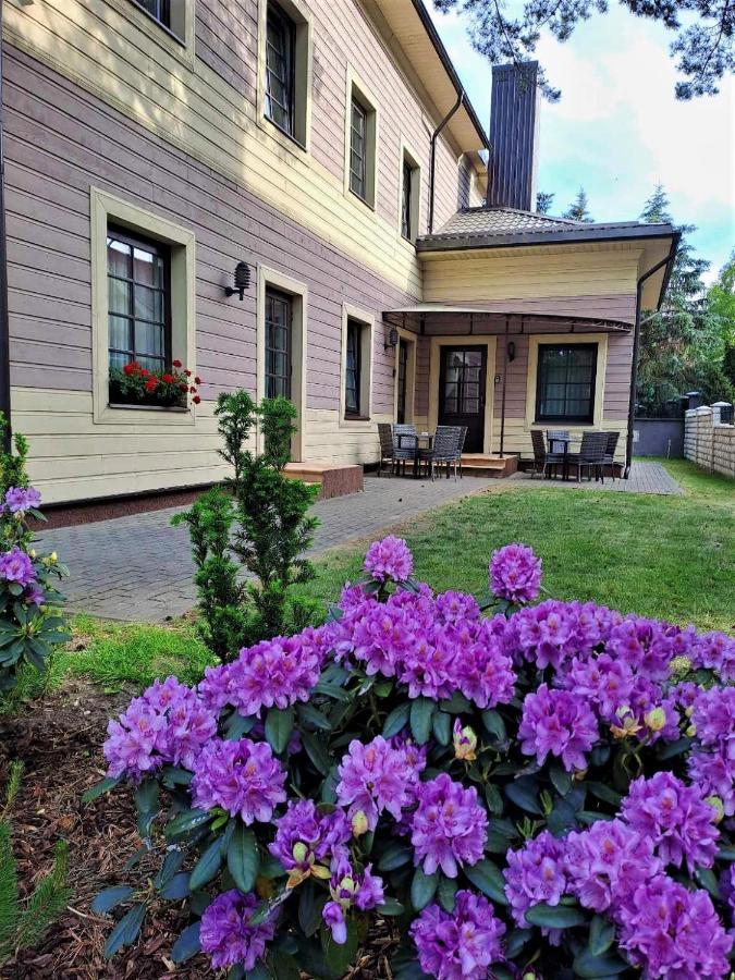 Guest House & Villa Astoma Паланга Екстер'єр фото